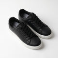 Men Low Top Sneakers