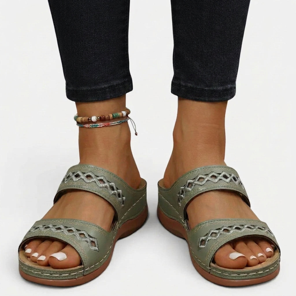Women Comfort Slide Sandals