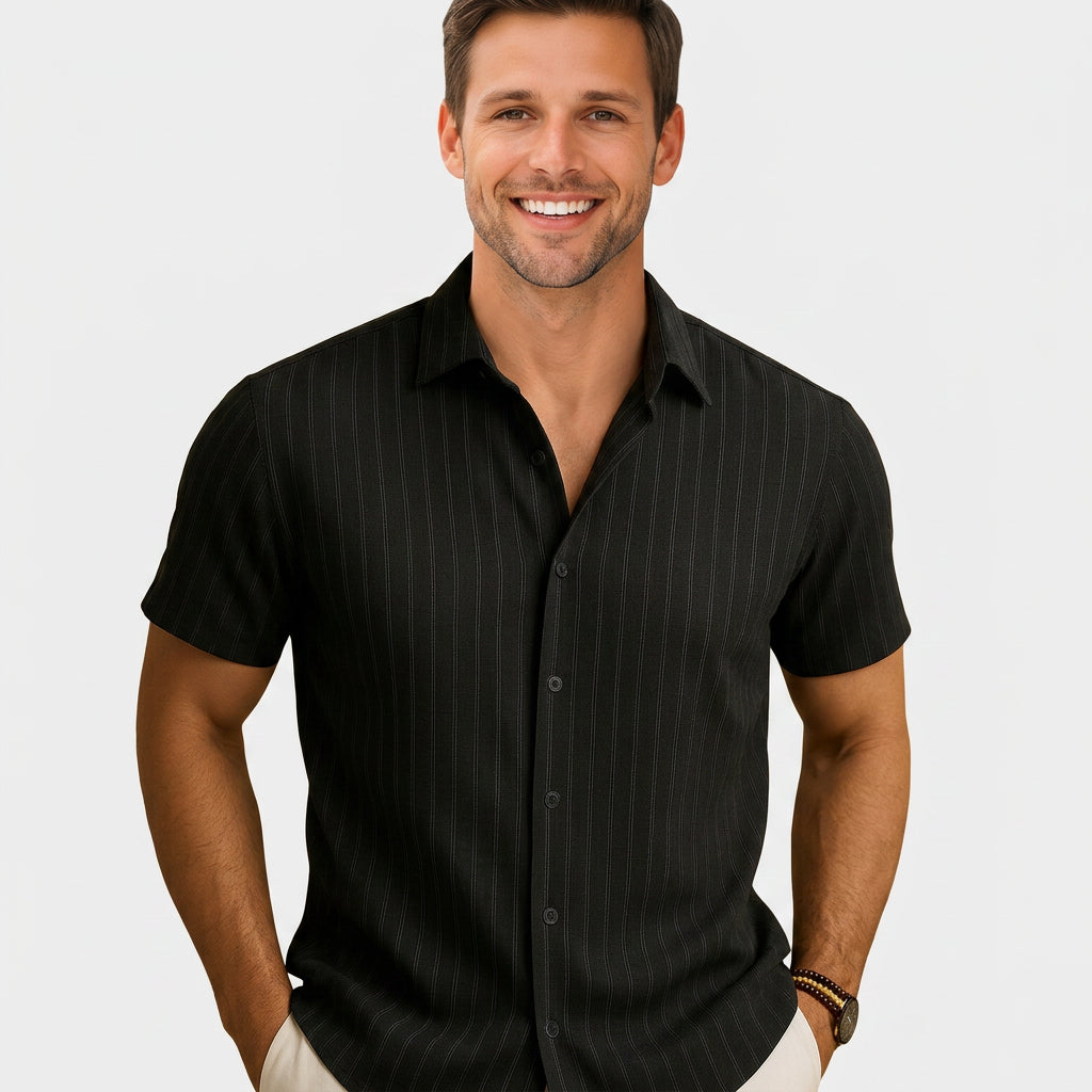 Men’s Short Sleeve Button-Up Shirts