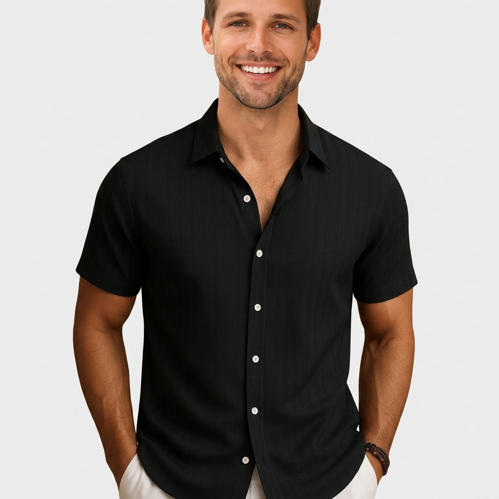 Men’s Short Sleeve Button-Up Shirts